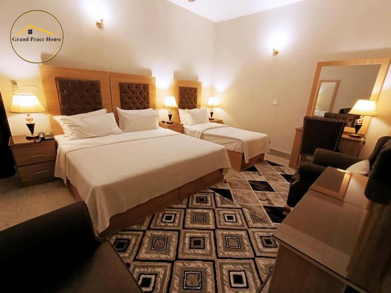 Grand Peace House II Bed & Breakfast Islamabad Exterior photo