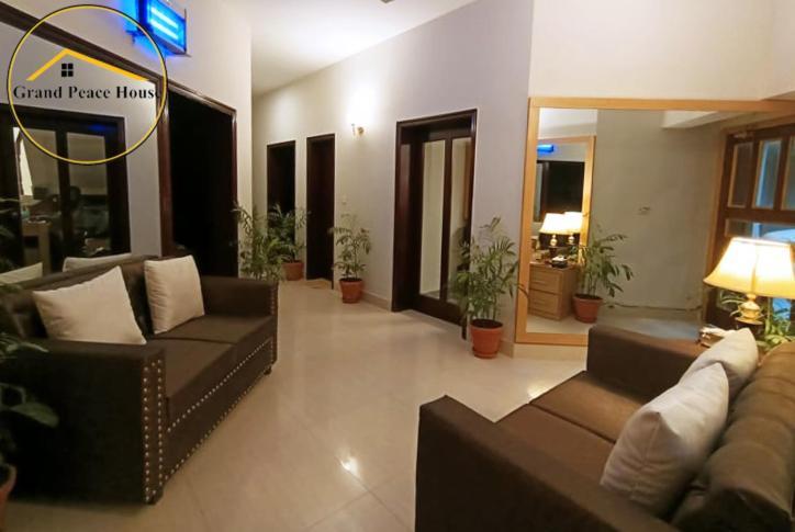 Grand Peace House II Bed & Breakfast Islamabad Exterior photo